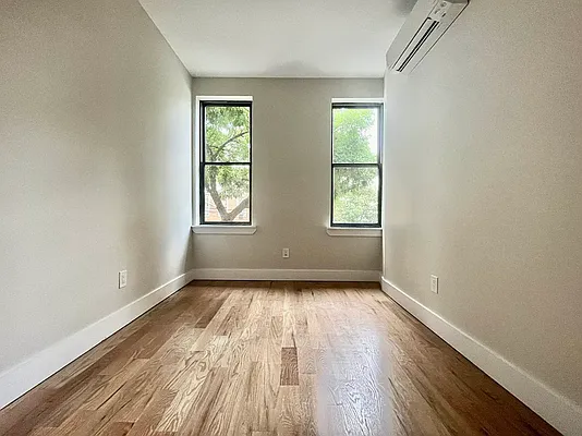 Rented by Yup Realty LLC | media 2