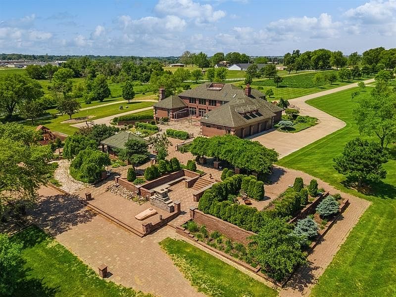 2608 N Jefferson Way, Indianola, IA 50125 MLS 671923 Zillow