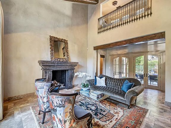 4th image of 8537 Meadowbrook Dr