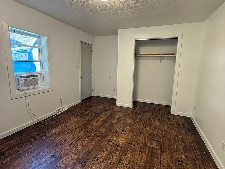 2352 N Kellett Ave — Photo 2
