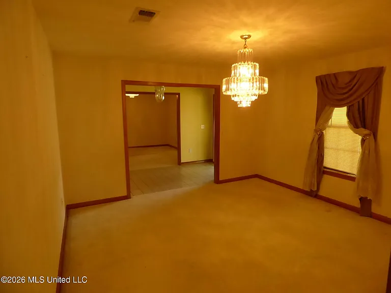 606 Lakeview Ave — Photo 4