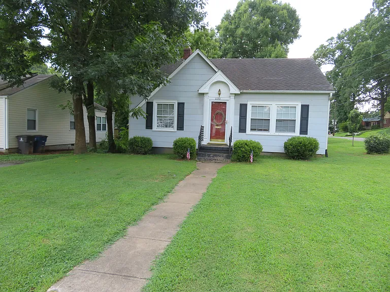 2232 Sherwood Dr — Photo 13