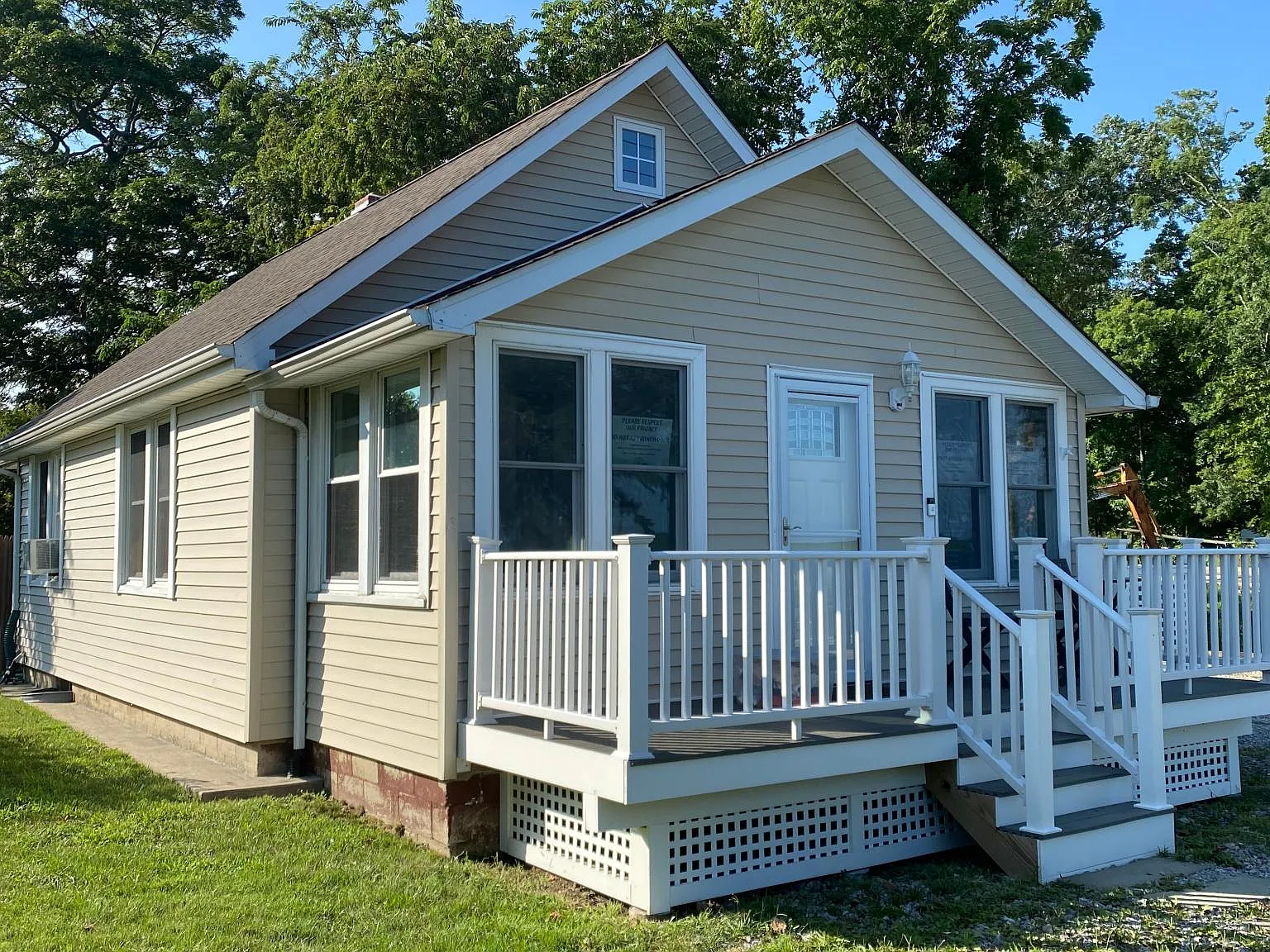 2 bed, $3,250 — Photo 1