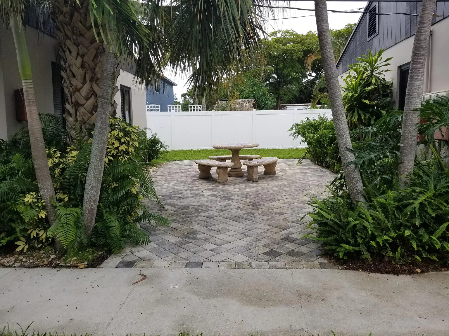 412 NE 22nd Ave — Photo 4