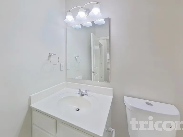 6909 Barefoot Forest Dr — Photo 17