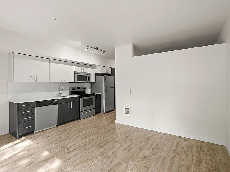 Contour Apartments — Photo 41