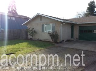 3086 Memory Ln, Eugene, OR 97404