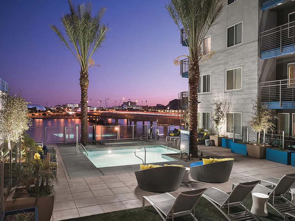 Norte Town Lake Apartments — Photo 3