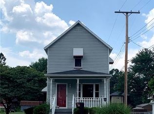 1216 N Walnut St, Dover, OH 44622