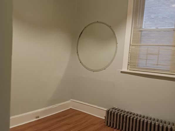 3526 Kensington Ave FLOOR 1