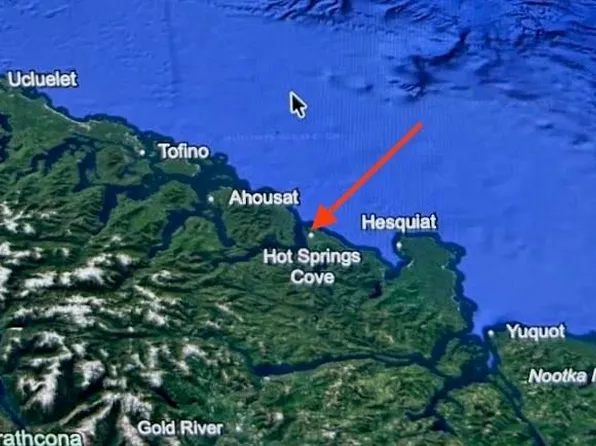 28 Hot Spgs, Tofino, BC V0R 2Z0