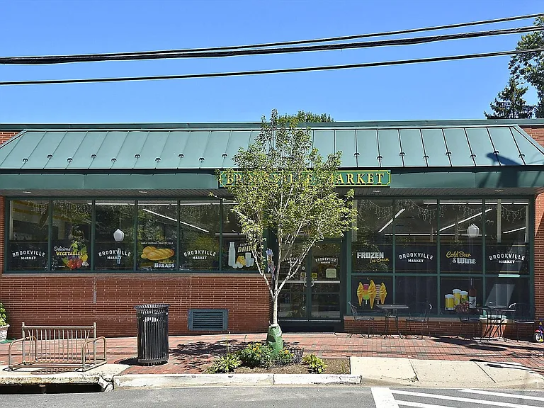 3503 E West Hwy — Photo 75