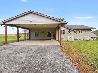 736 W Parish Rd, Kawkawlin, MI 48631