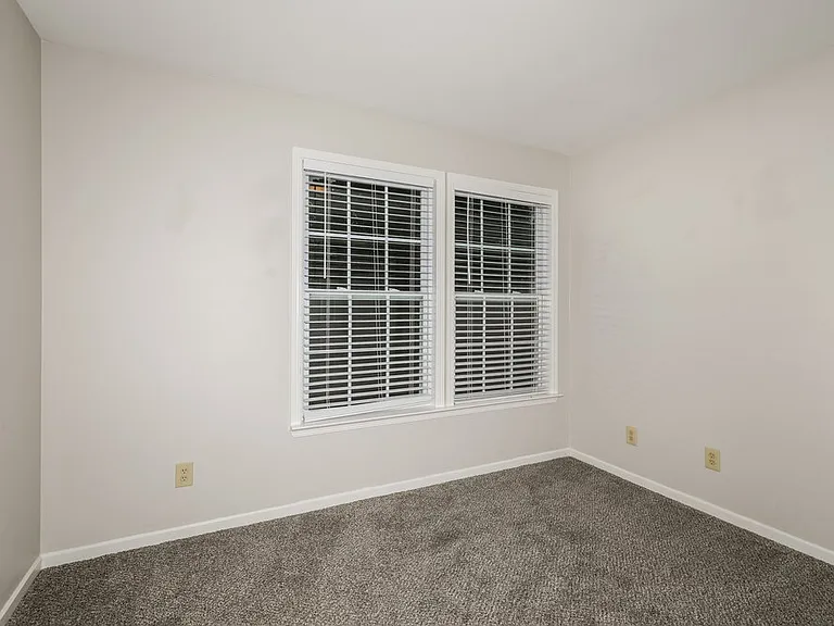 10936 Mansfield Way — Photo 13