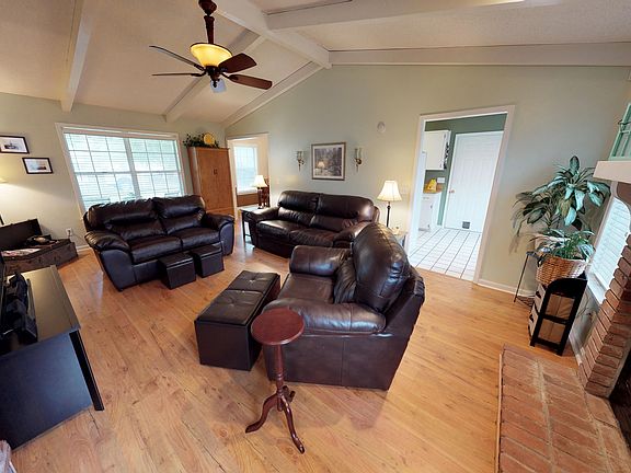 5th image of 416 Chapelwood Dr