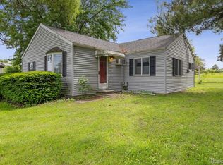 8628 Monroe Rd, Durand, MI 48429