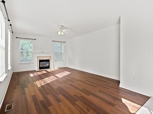 10221 Maxine St, Ellicott City, MD 21042