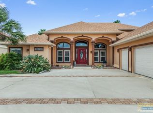 52 Laguna Madre Dr, Laguna Vista, TX 78578