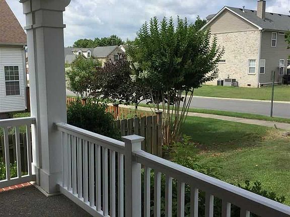 3rd image of 730 Cowan Dr