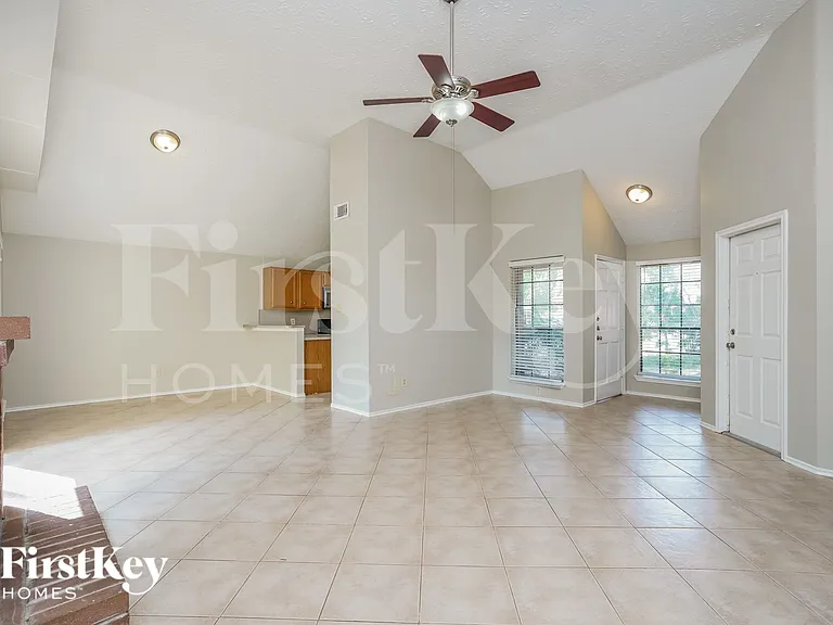 18423 Arbormont Dr — Photo 4