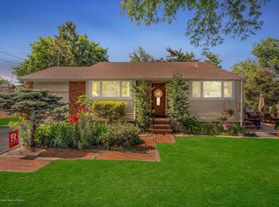 4 Annette Ct, Hazlet, NJ 07730