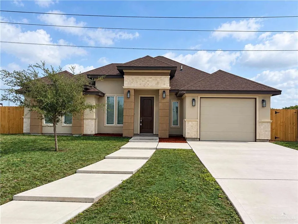 714 Santa Isabel St