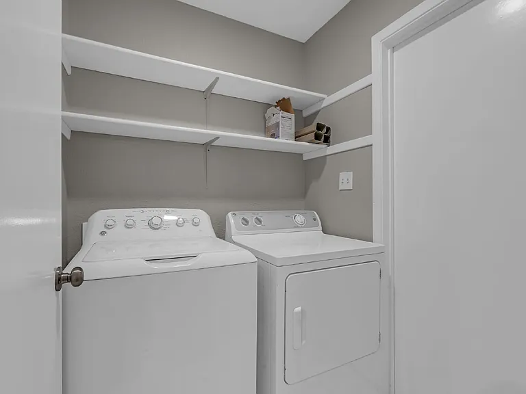 1906 Arvada Dr — Photo 18
