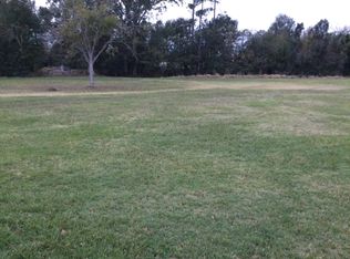 Trina Ln, Sulphur, LA 70663