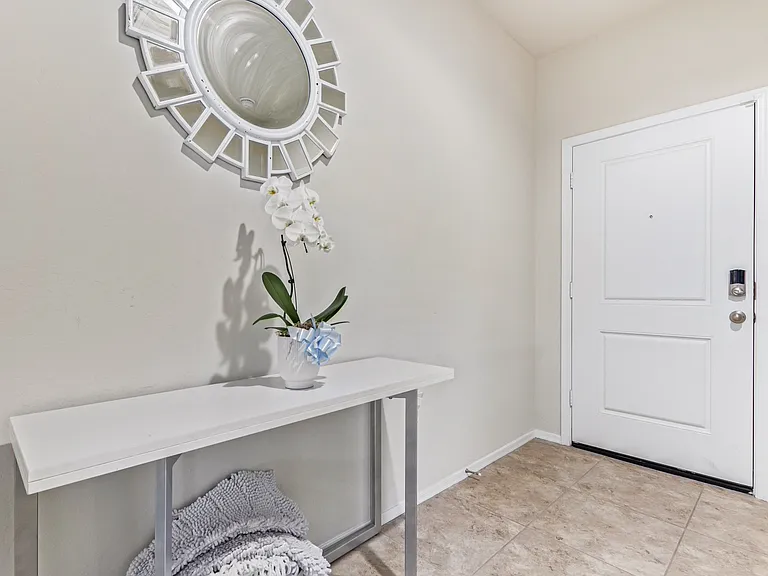 2201 S 46th St #3 — Photo 3