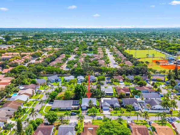 5318 NW 93rd Avenue, Sunrise, FL 33351