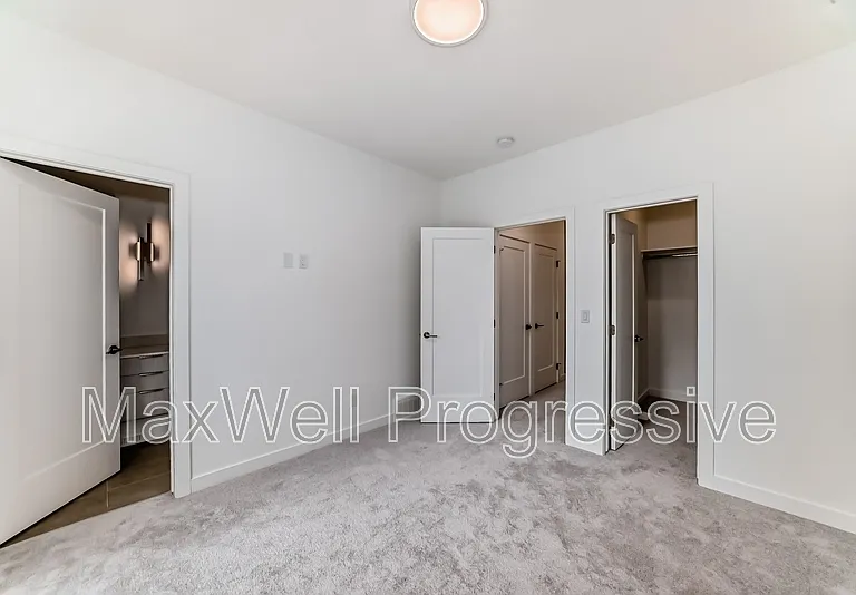 6415 93rd St NW #MAIN — Photo 21