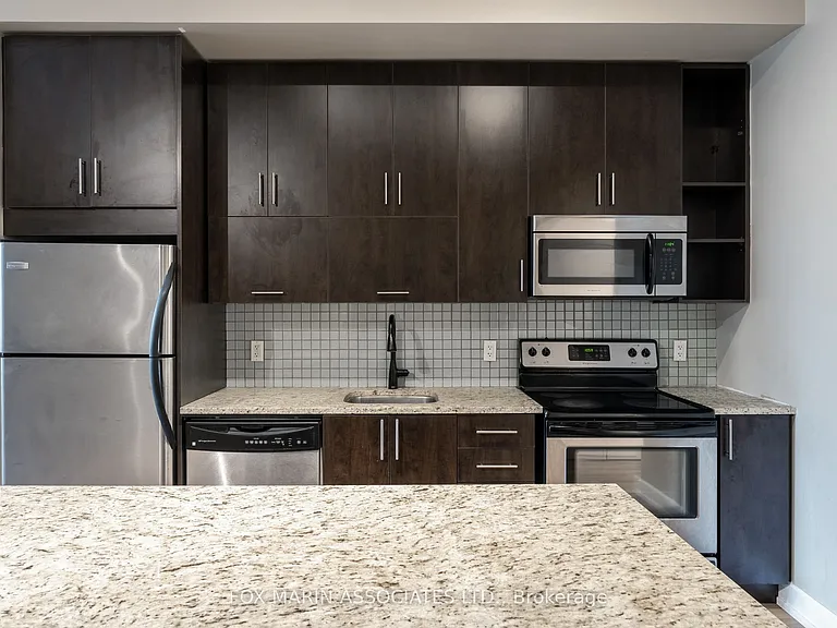 112 George St S #S403 — Photo 2