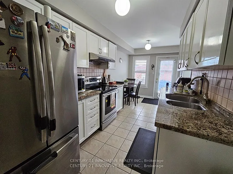 189 S Unionville Ave — Photo 13