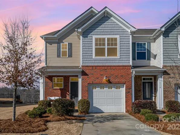 3322 Yarmouth Ln, Gastonia, NC 28056
