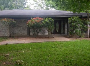 19503 Blinka Rd, Waller, TX 77484