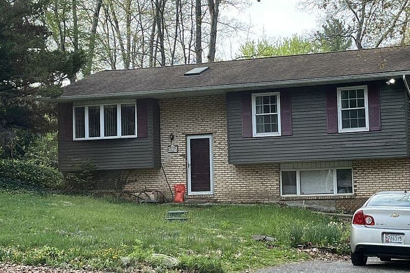 1st image of 3687 Clydesdale Road Way