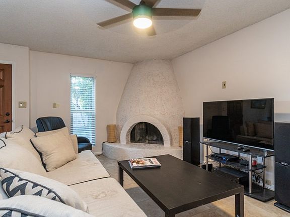 2nd image of 10416 N 7th Pl Unit 3