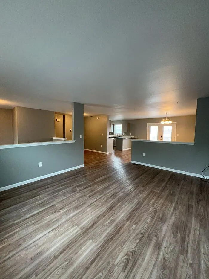 3 bed, 2.5 bath, 1455 sqft, $1,982 — Photo 1