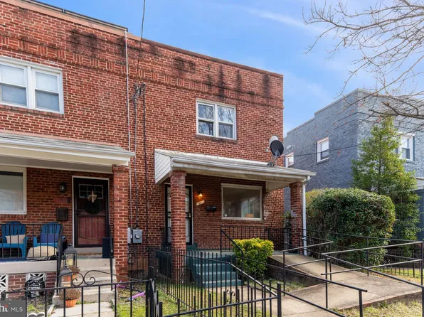 66 54th St SE, Washington, DC 20019