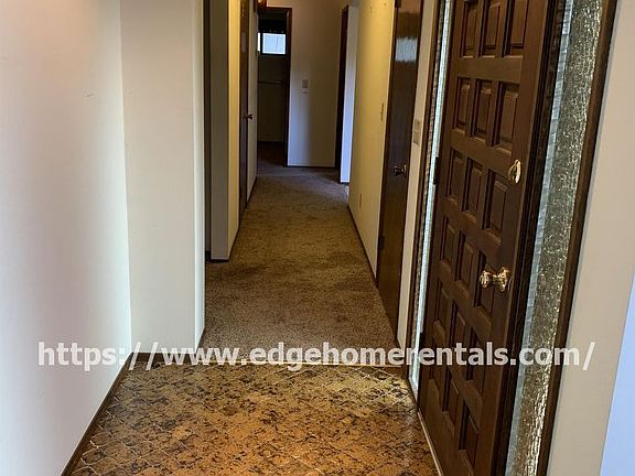 5th image of 5830 70th St NE