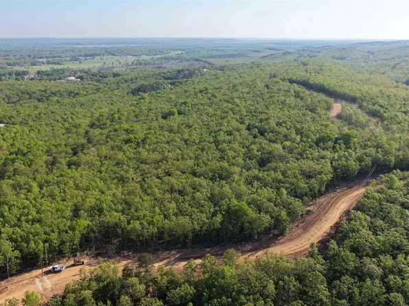 6 Sunset Rd, Conway, AR 72032