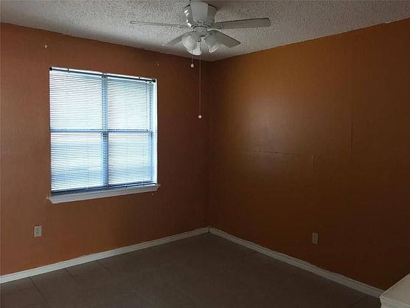 3rd image of 1501 Delmar Dr