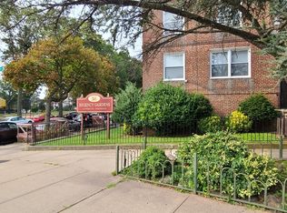 141-11 Union Tpke APT 3A, Flushing, NY 11367