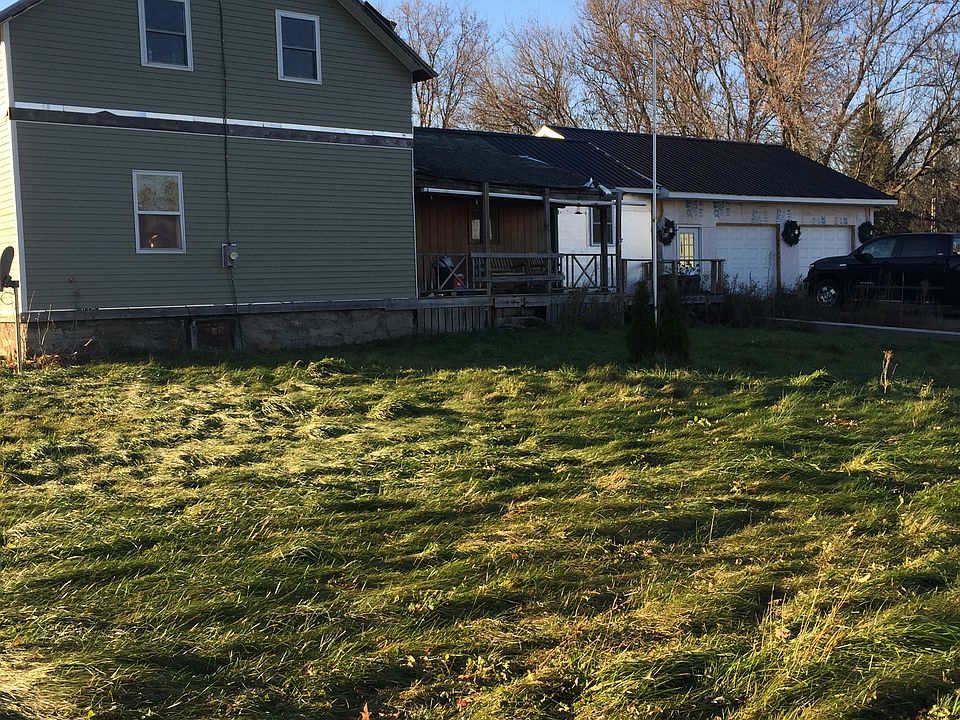 2nd image of 997 Drum St