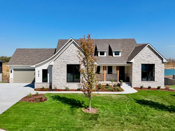 4786 N Ridge Port St, Wichita, KS 67205