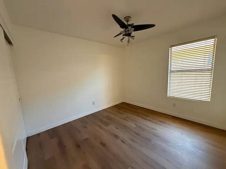 2233 E Rawhide St — Photo 9