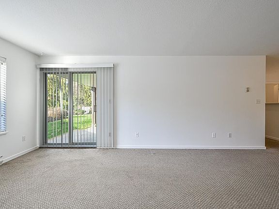 4th image of 1750 McKenzie Rd #604