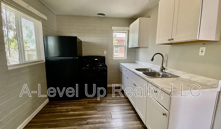 3043 E Proctor Vis #1 — Photo 5