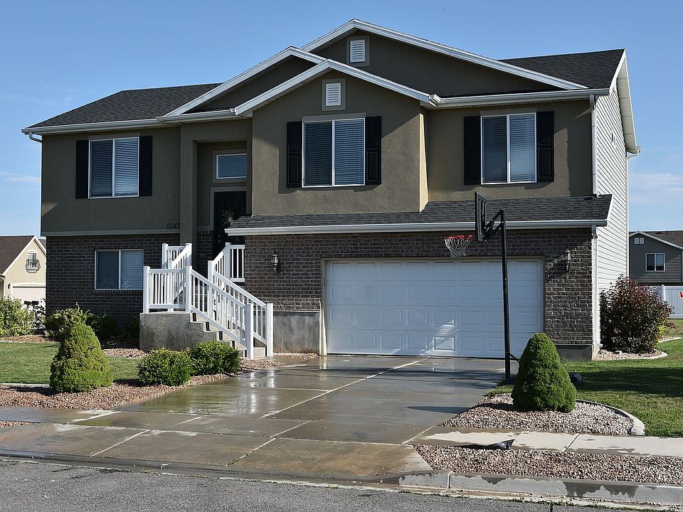 1st image of 1043 W 1750th St S