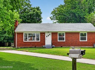 9801 Fireside Dr, Louisville, KY 40272